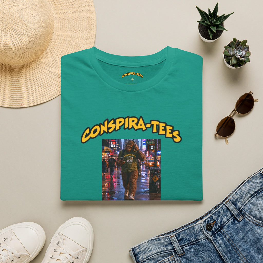 Meet Tom Conspira-tee. Now that’s an Endorsement!