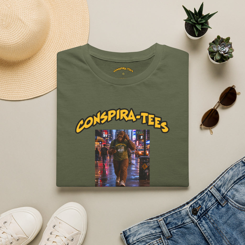 Meet Tom Conspira-tee. Now that’s an Endorsement!