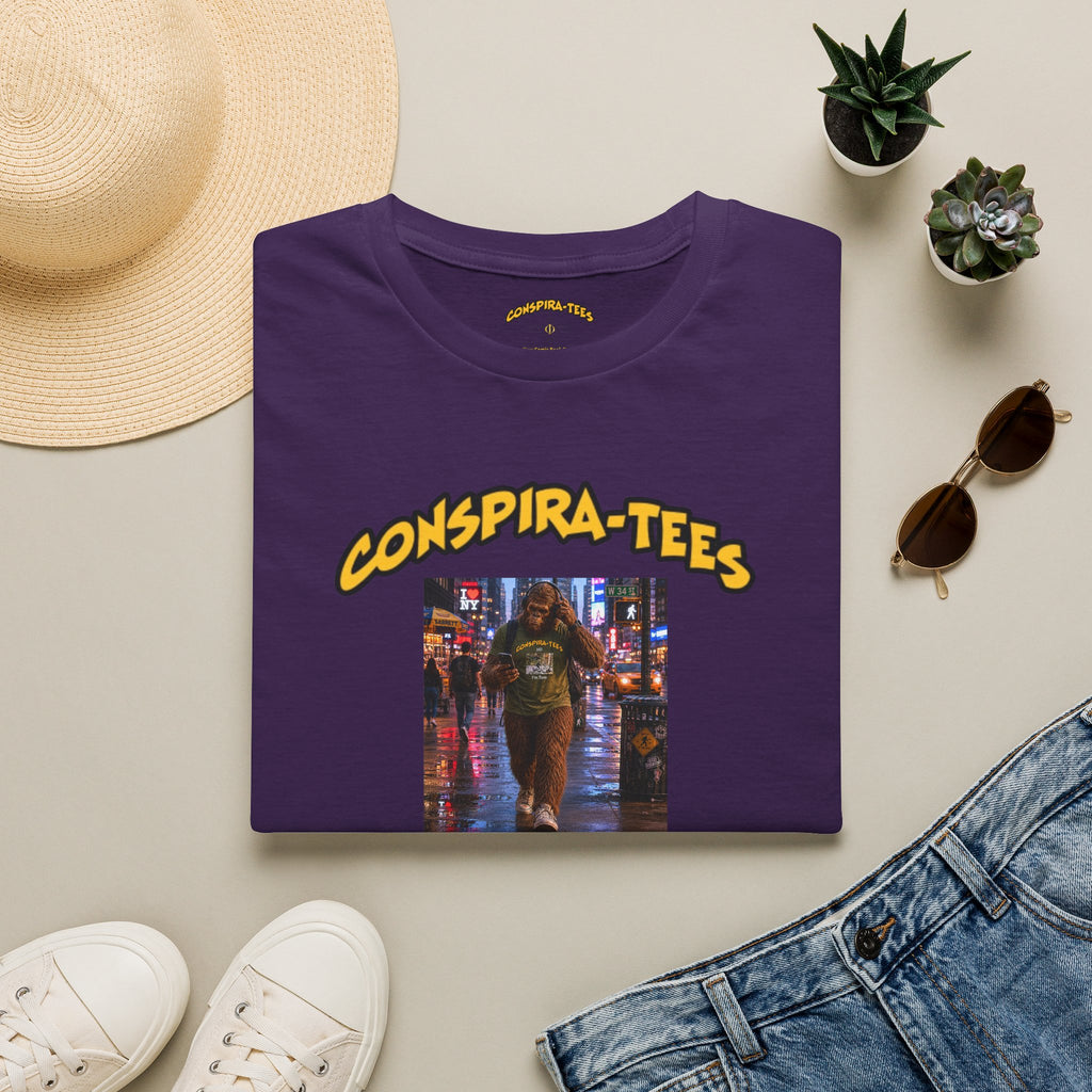 Meet Tom Conspira-tee. Now that’s an Endorsement!